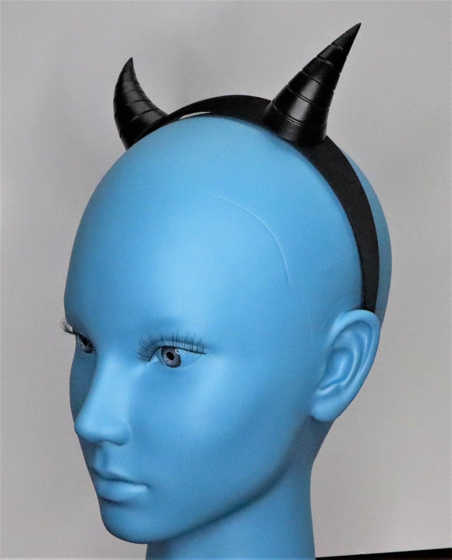 Medium Demon queen horns