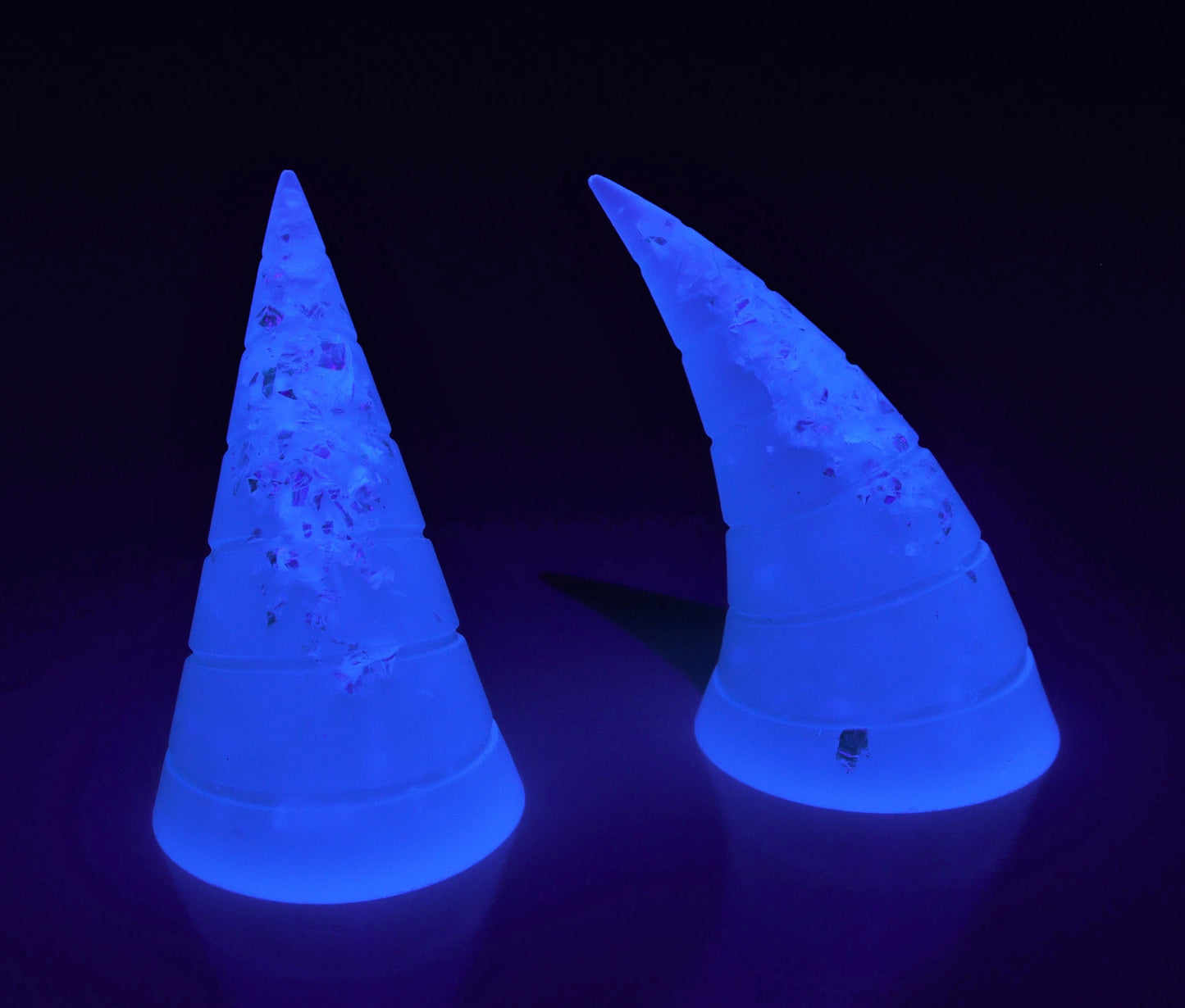 Snow Glitter UV Blue Medium Demon queen horns